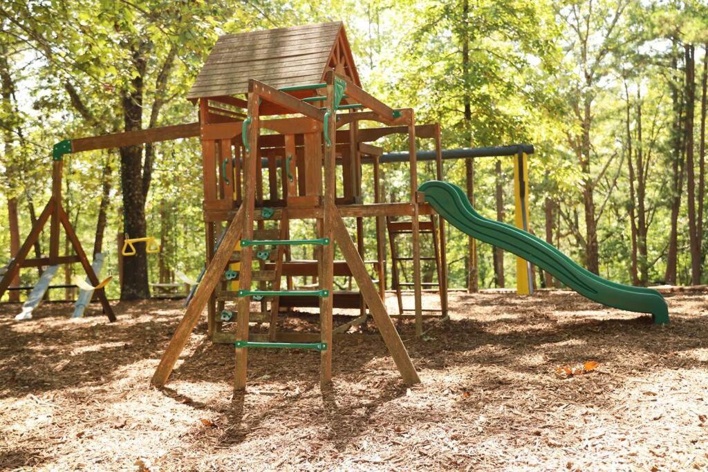 3 Bedroom Vacation Home Next To Silver Dollar City Μπράνσον Εξωτερικό φωτογραφία
